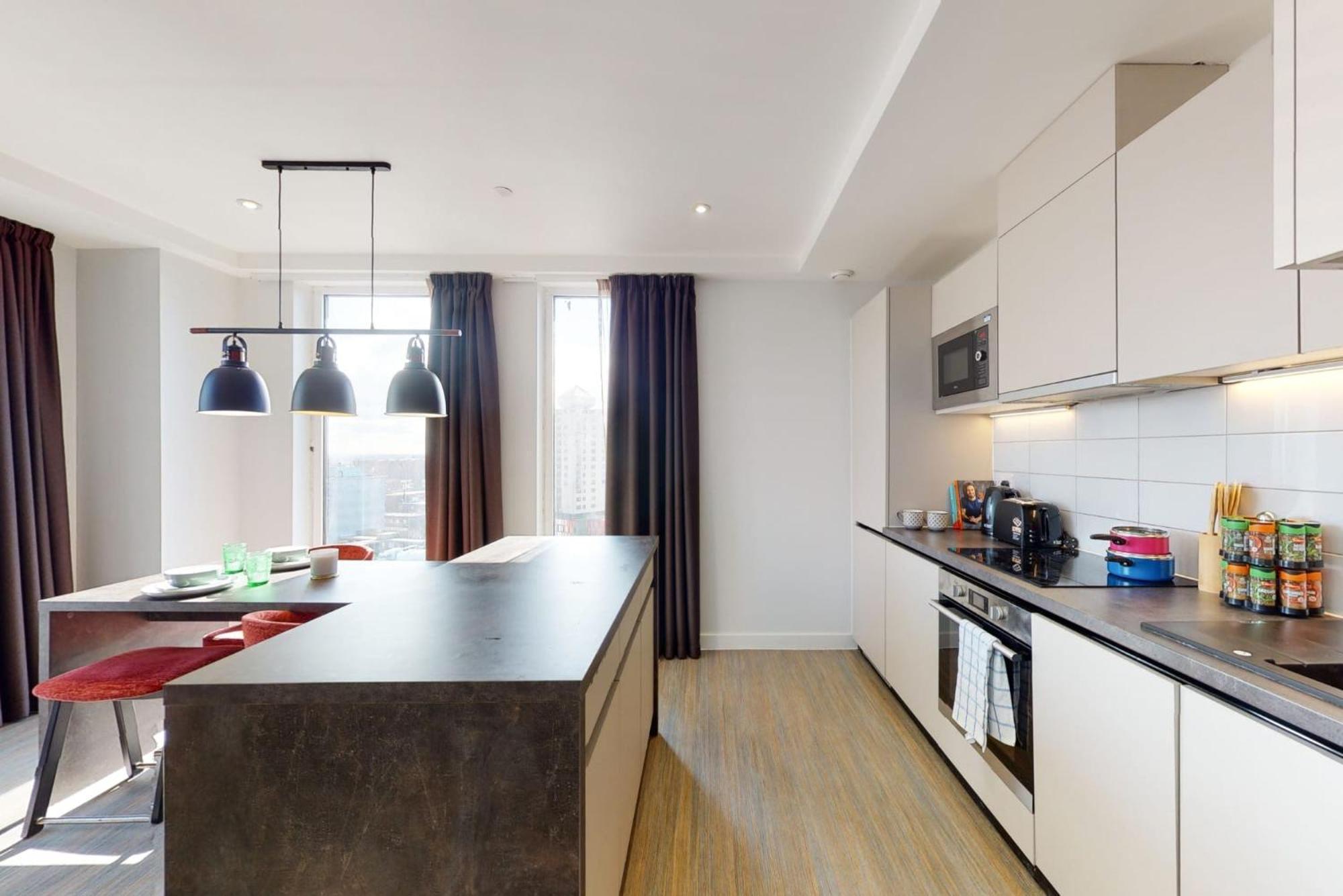 Experience The Next Generation Of Living Premium Student Designed For Comfort And Success * Coventry