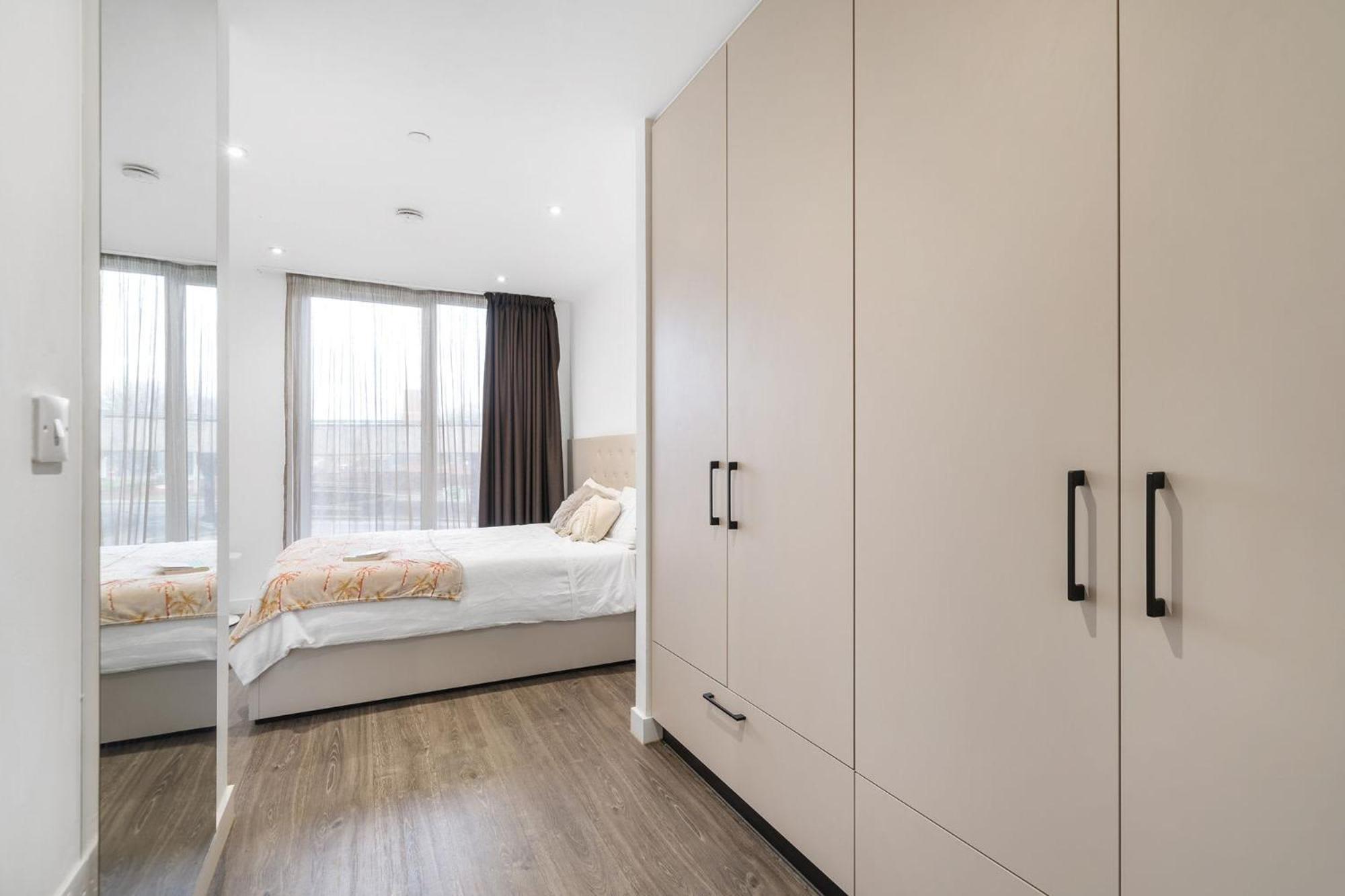 Experience The Next Generation Of Living Premium Student Designed For Comfort And Success *